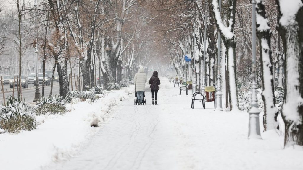 Va ninge din nou in Bucuresti temperaturile 12 grade