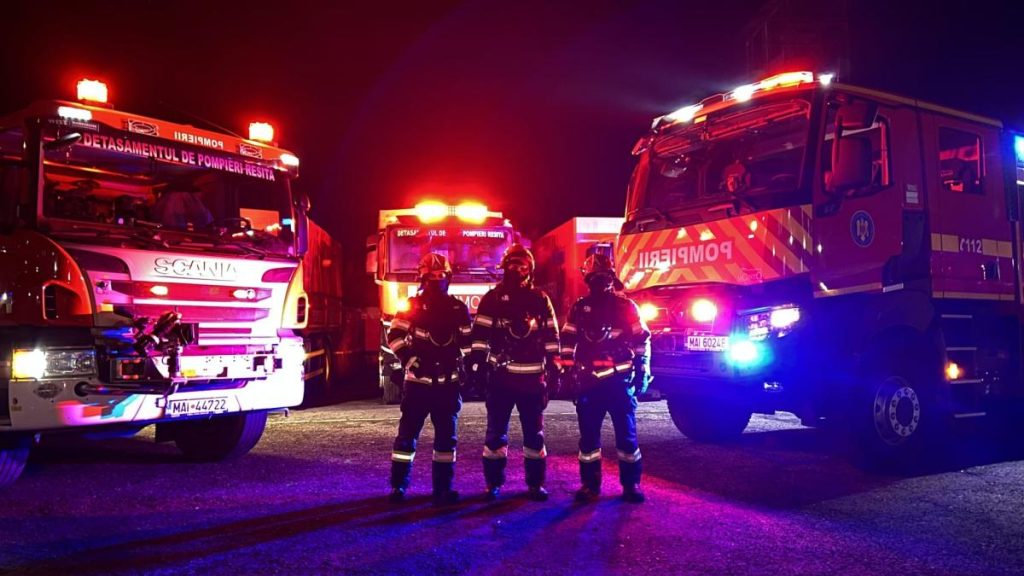 incendiu la o pensiune din garana acoperisul si etajul au fost complet distruse de flacari