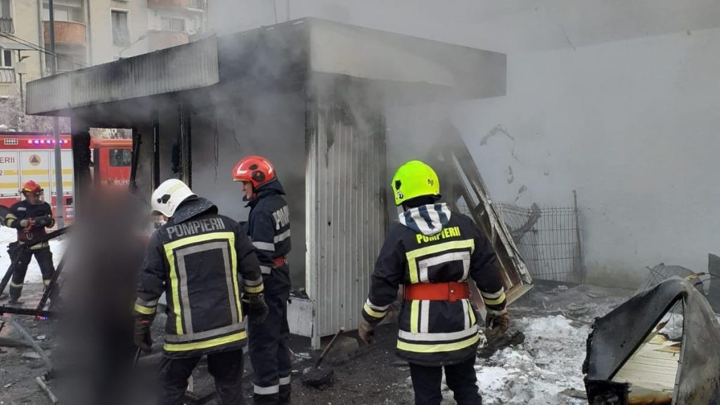 Incendiu urmat de o explozie în Gherla: O plăcintărie a fost distrusă. incendiu urmat de o explozie in gherla o placintarie a fost distrusa