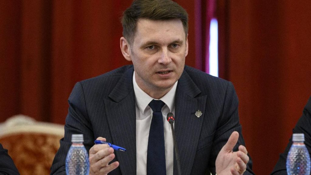 Abrudean: „A afirma ‘te schimbi sau pleci’ lui Bolojan din partea PSD este destul de riscant. Nu se procedează astfel.” Abrudean A afirma te schimbi sau pleci lui Bolojan din partea PSD este destul de riscant Nu se procedeaza asfel