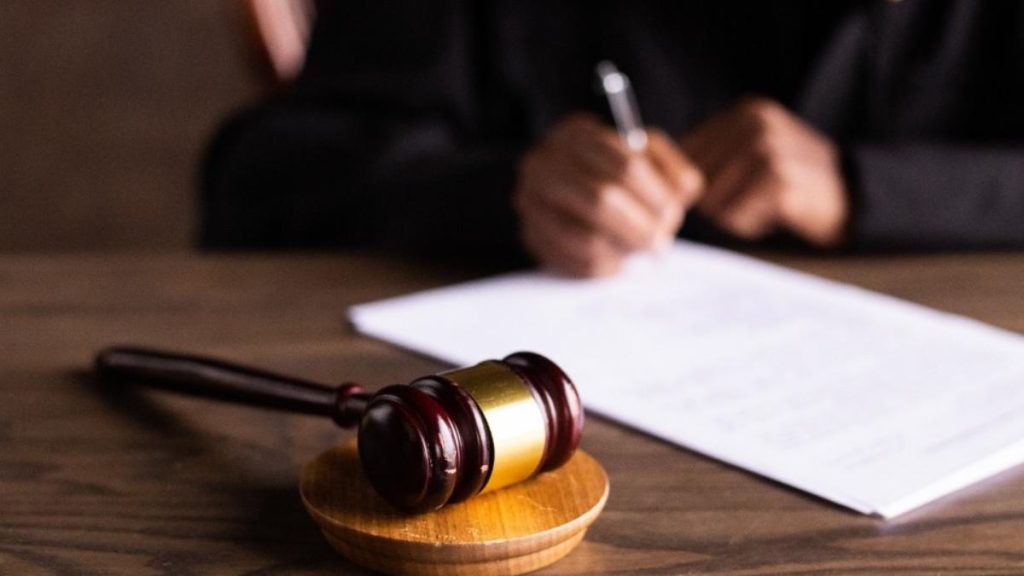 Avocatul Poporului contesta reducerea varstei de raspundere penala la 12 ani Minorii sub 14 ani nu au