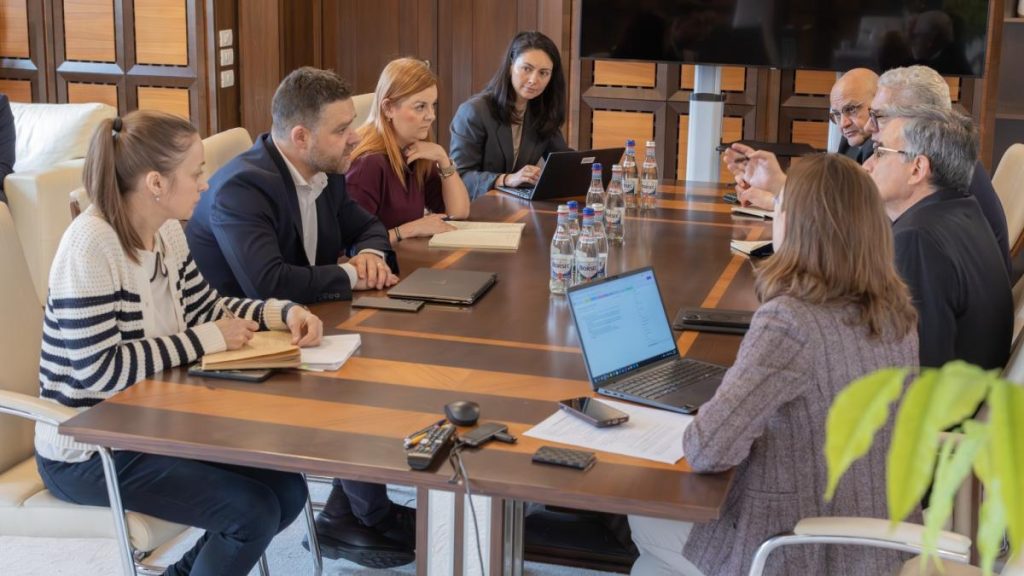 Ciprian Ciucu a avut discutii cu reprezentantii Bancii Mondiale privind solutii de finantare pentru