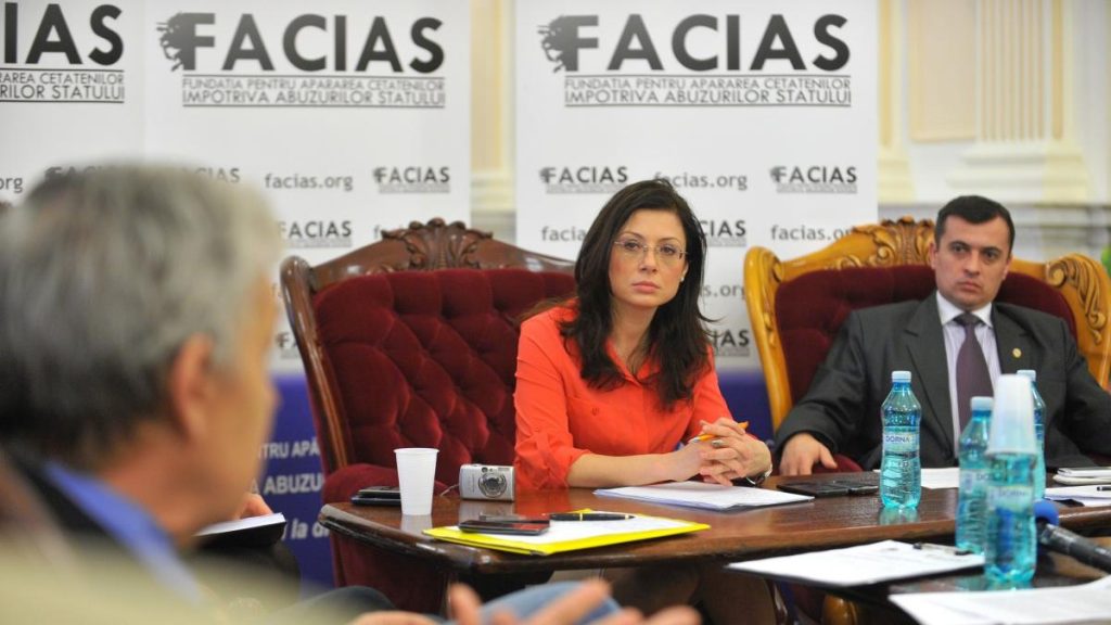 FACIAS depune plangere prealabila in razboiul pensiilor si solicita indexarea acestora conform