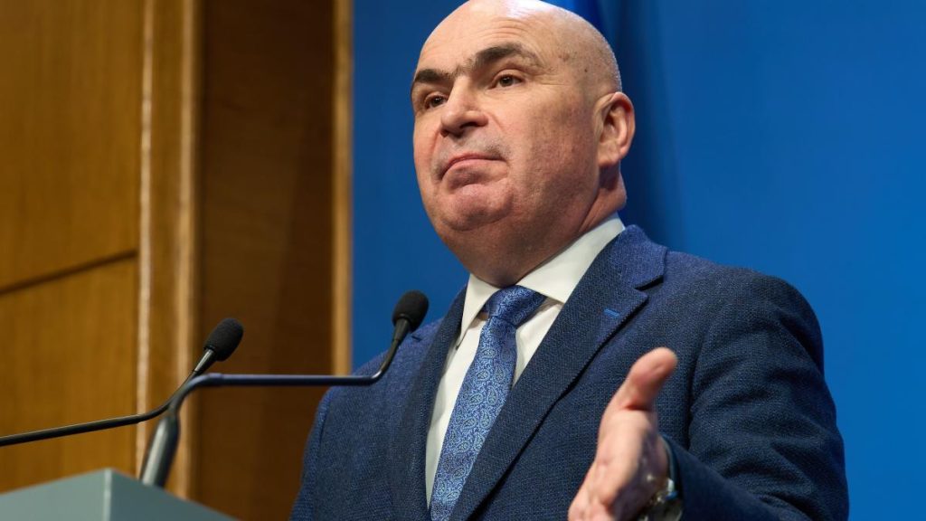 Ilie Bolojan renunta la norma de hrana pentru militari dar le anunta ca le va creste varsta