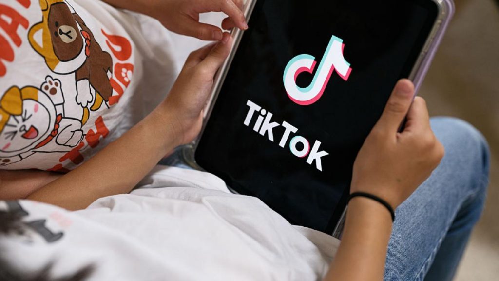 Inca o tara din UE va interzice accesul minorilor sub 16 ani la retelele sociale Ii vom