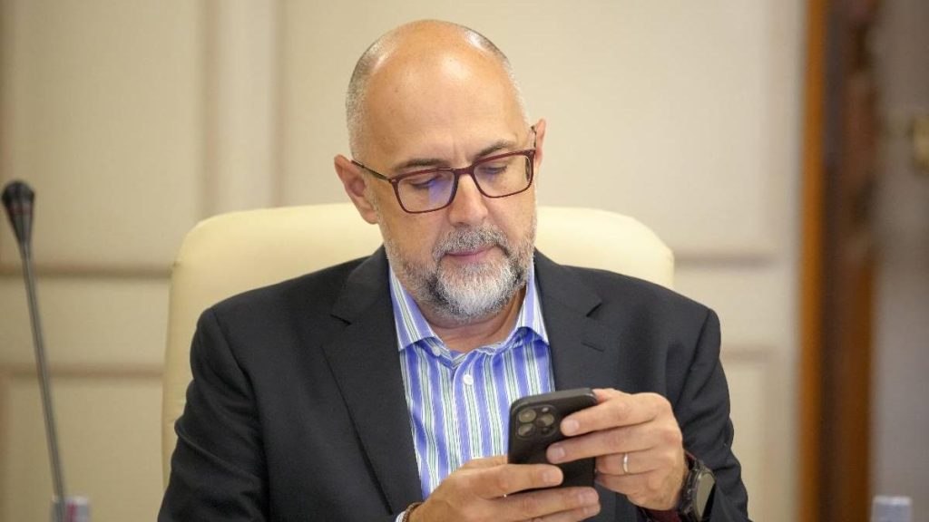 Kelemen Hunor afirma ca in familia sa copiii nu au permisunea de a folosi retelele sociale pana la varsta de 14 ani