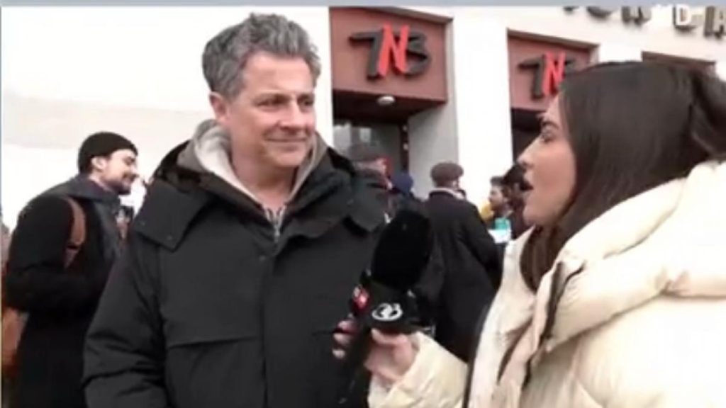 Mihai Calin la protestul actorilor Este o birocratizare excesiva si aberranta Nu poti scrie in fiecare