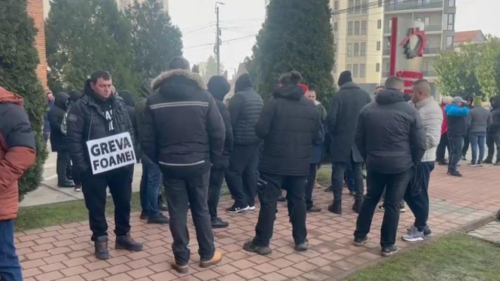 Minerii au protestat in Gorj inaintea manifestatiei din Bucuresti Cei 700 de lei din tichete