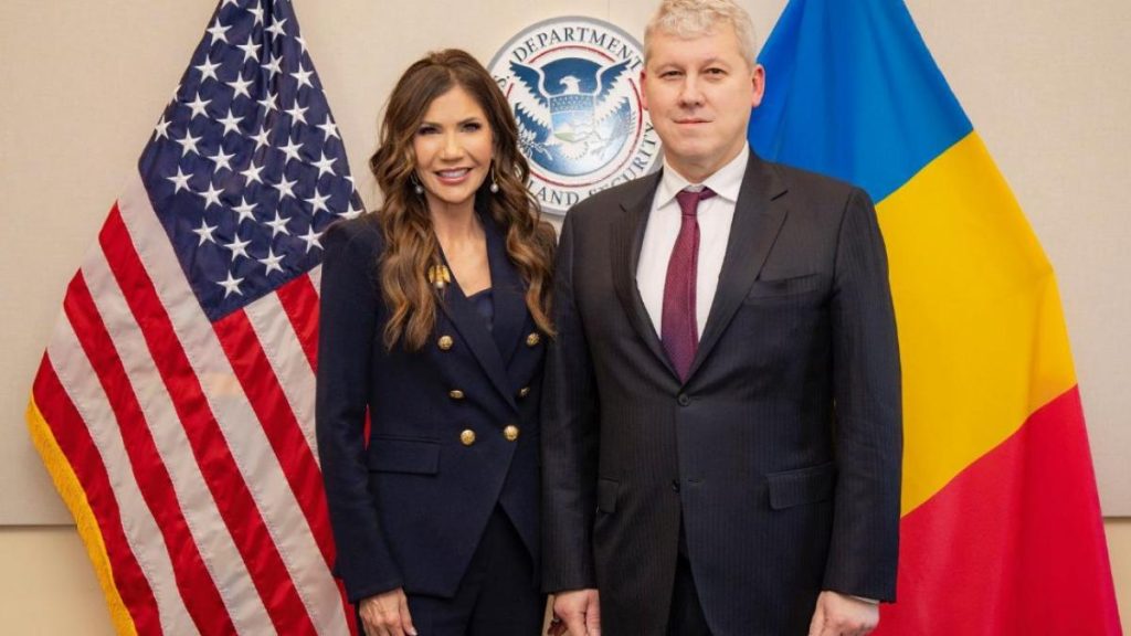 Ministrul Cătălin Predoiu s-a întâlnit în SUA cu Kristi Noem, secretarul american pentru Securitate. Ministrul Catalin Predoiu s a intalnit in SUA cu Kristi Noem secretarul american pentru Securitate