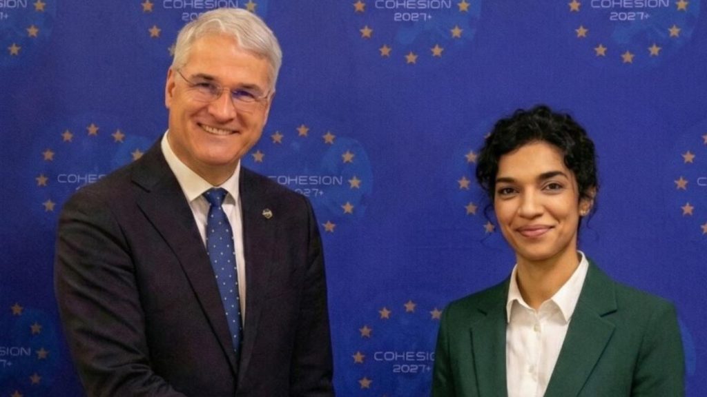 Ministrul Pislaru declara ca Lolita Cercel l a vizitat La fotografiile de la intalnire multi au
