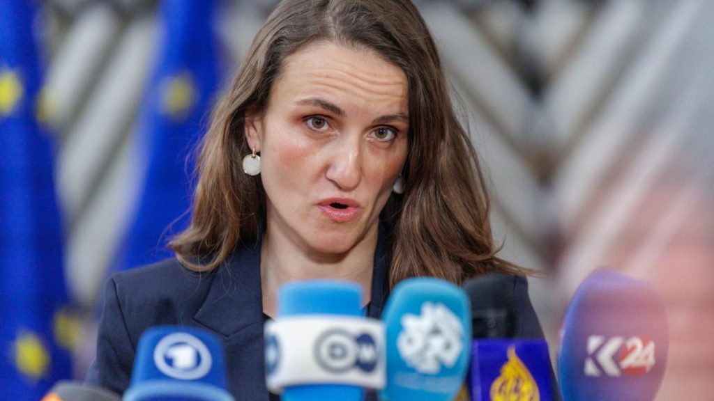 Moțiunea împotriva Oanei Țoiu a fost respinsă în Senat: „Au încercat să facă auzită vocea lor împotriva României…” MotIunea impotriva Oanei Toiu a fost respinsa in Senat Au incercat sa faca auzita vocea lor impotriva Romaniei