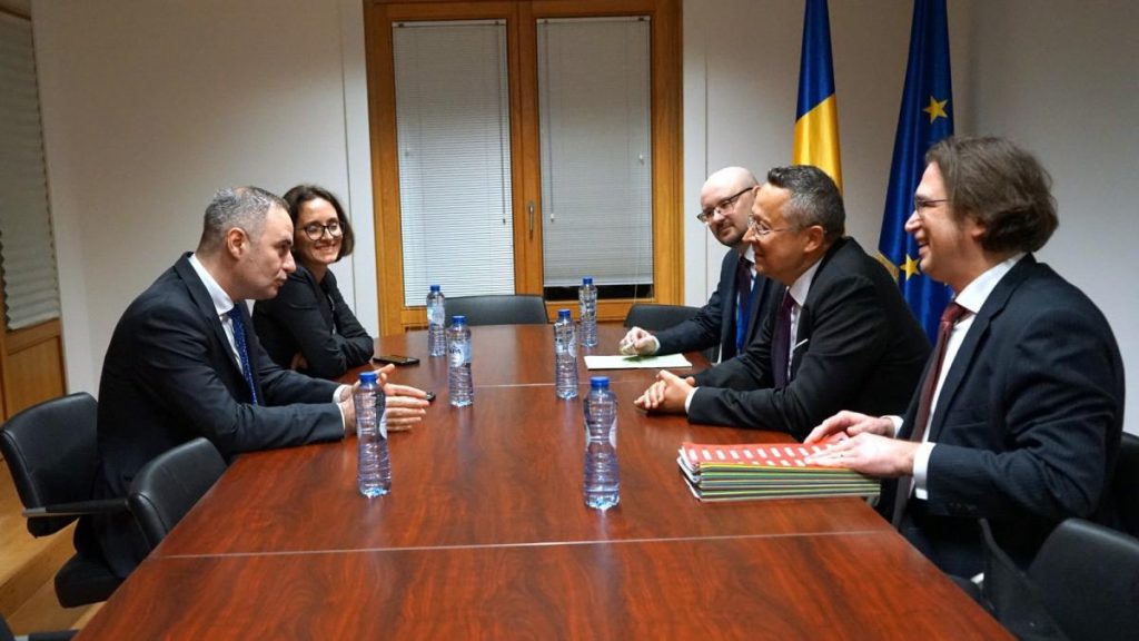 Nazare, întâlnire cu miniștrii de finanțe din Canada și Slovacia: Am discutat despre investiții în… Nazare intalnire cu ministrii de finante din Canada si Slovacia Am discutat despre investitii in