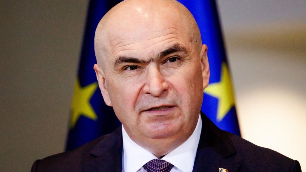 „Ne-a distrus atât psihic, cât și fizic. Aduce țara în ruină.” Ce îi reproșează lui Ilie Bolojan… Ne a distrus atat psihic cat si fizic Aduce tara in ruina Ce ii reproseaza lui Ilie Bolojan