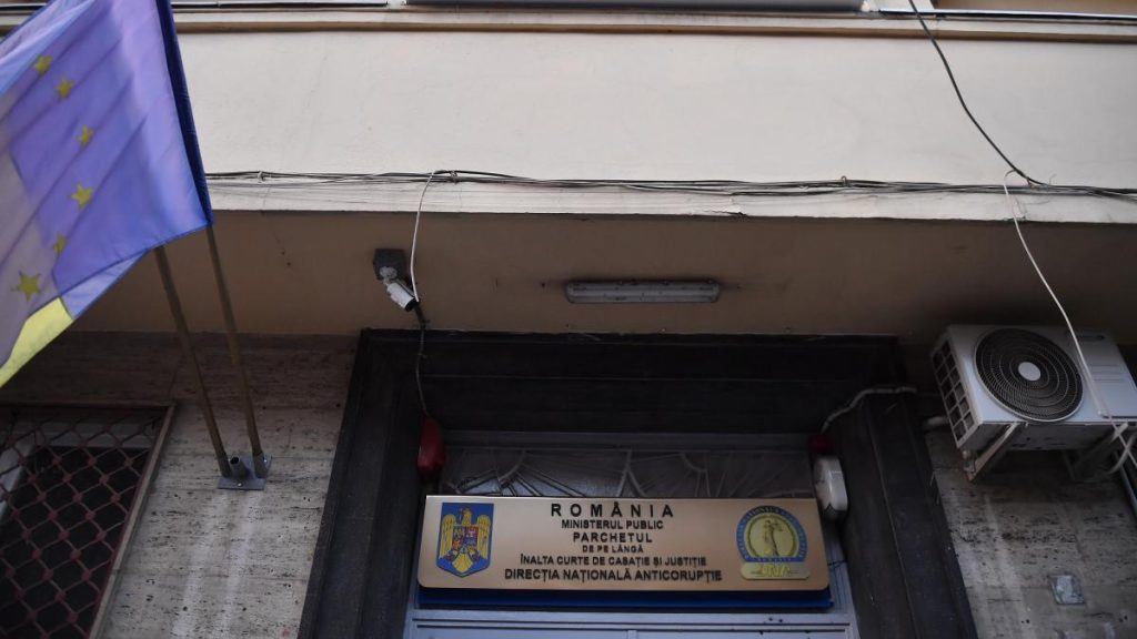 Perchezitii DNA la Primaria Sectorului 5 Sefi din Politia Locala administratorul public si