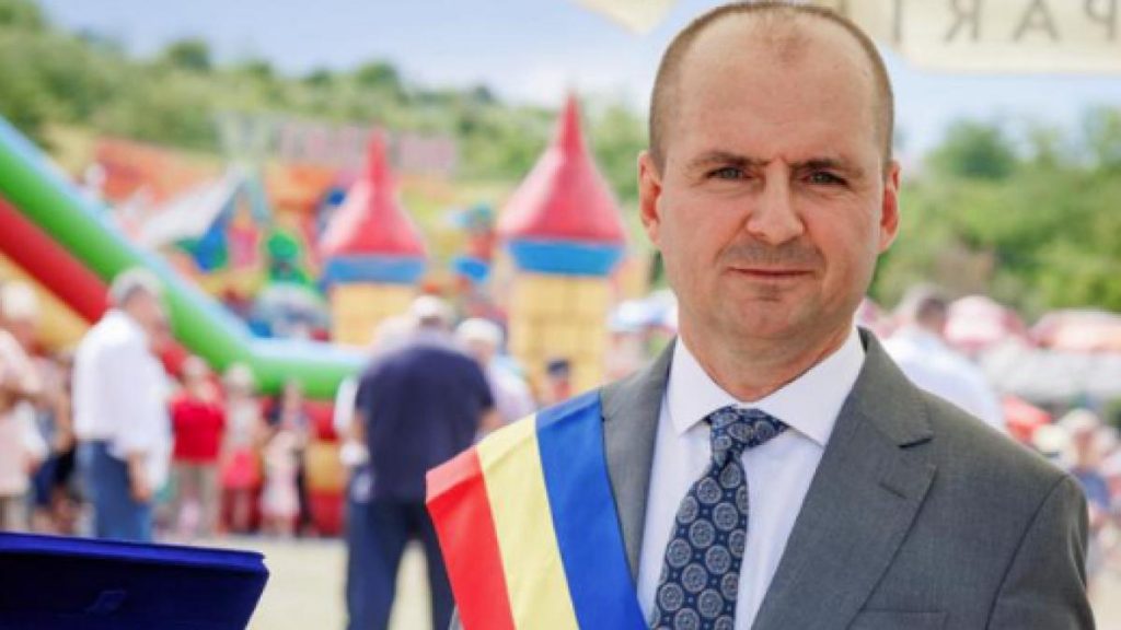 Primarul comunei cu conturile blocate unde cetatenii refuza sa plateasca taxele majorate Ce facem noi