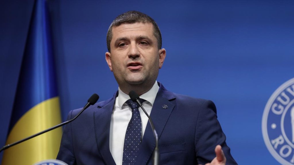 Radu Miruță, mesaj pentru AUR: Dacă sunt utilizați pentru a redirecționa fondurile provenite din SAFE, le… Radu Miruta mesaj pentru AUR Daca sunt utilizati pentru a redirectiona fondurile provenite din SAFE le