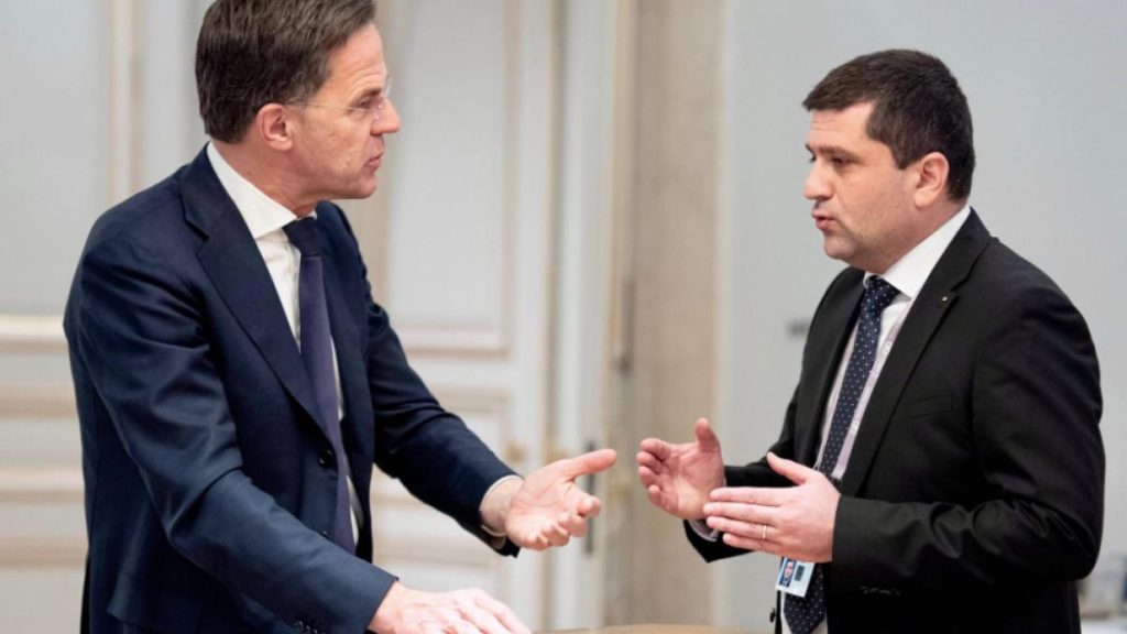 Radu Miruta ntalnire cu Mark Rutte Romania isi intarestel rolul activ in NATO