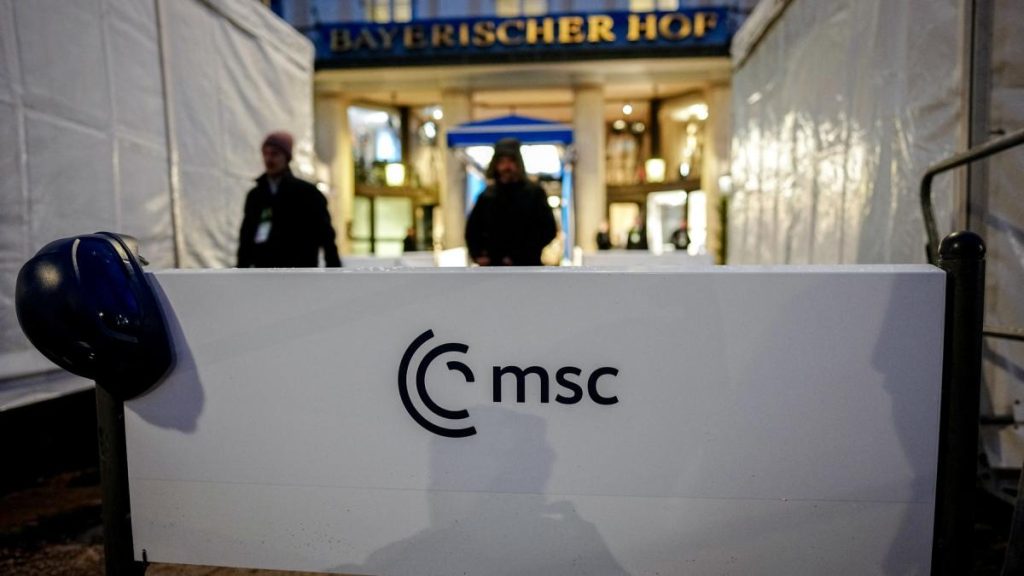 Romania va fi reprezentata la Conferinta de Securitate de la Munchen de ministii Oana Toiu si Radu