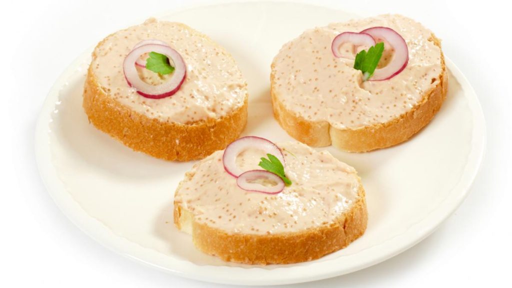 Salata de icre contaminata cu Listeria retrasa dintr un mare lant de supermarketuri Imagine cu
