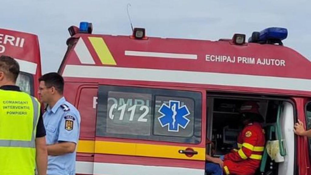 Un elev de 13 ani a cazut de la etajul unei scoli din Bistrita Nasaud Directoarea afirma ca sa