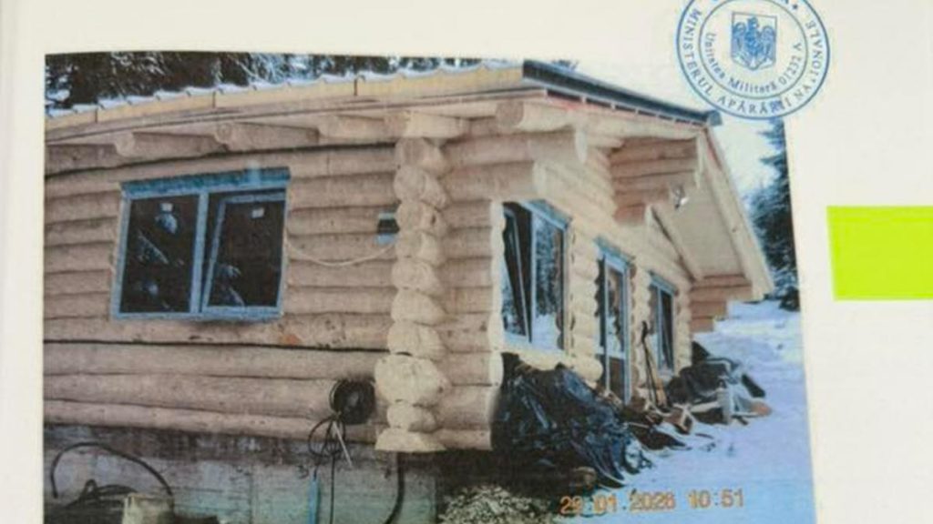 Unitate militară: oferim cazare pentru turiști. O cabană ilegală a fost construită chiar într-o… Unitate militara oferim cazare pentru turisti O cabana ilegala a fost construita chiar intr o