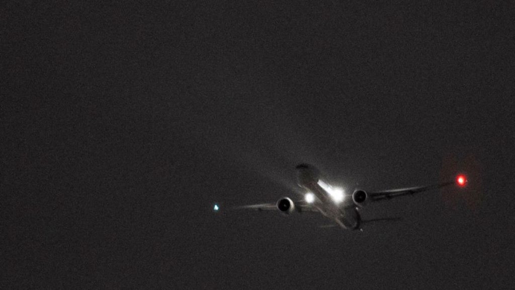 Incident aviatic la Otopeni. O aeronavă HiSky survolează aeroportul și încearcă să aterizeze,… incident aviatic la otopeni o aeronav hisky survolez aeroportul i ncearc s aterizeze