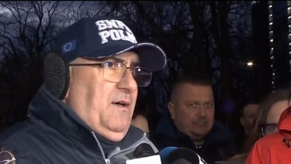 scandal la protestul politistilor ce face bolojan este inconstienta sau tradare vom ajunge sa
