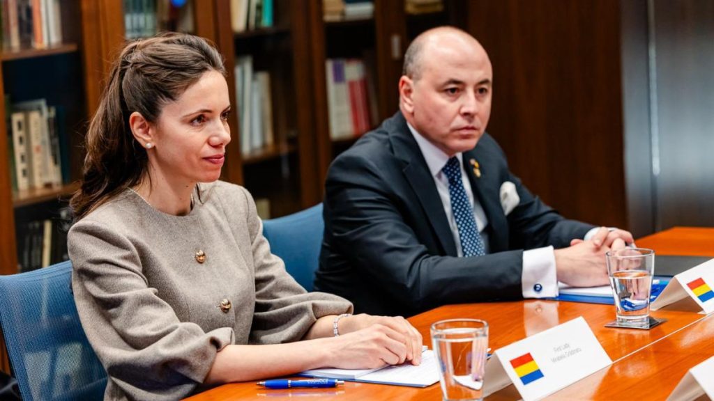 Ambasada Romaniei in SUA Vizita Mirabelei Grdinaru la American Councils a avut ca obiectiv extinderea