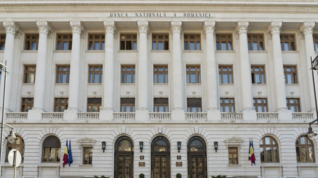 Avertismentul BNR Un IFN sustine in mod fals ca are autorizarea pentru a oferi credite romanilor