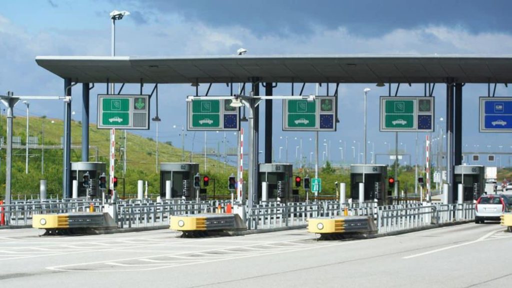 CNAIR anunță că o bandă pentru plata în numerar a trecerii Podului de la Fetești se va închide temporar… CNAIR anunta ca o banda pentru plata in numerar a trecerii Podului de la Fetesti se va inchide temporar