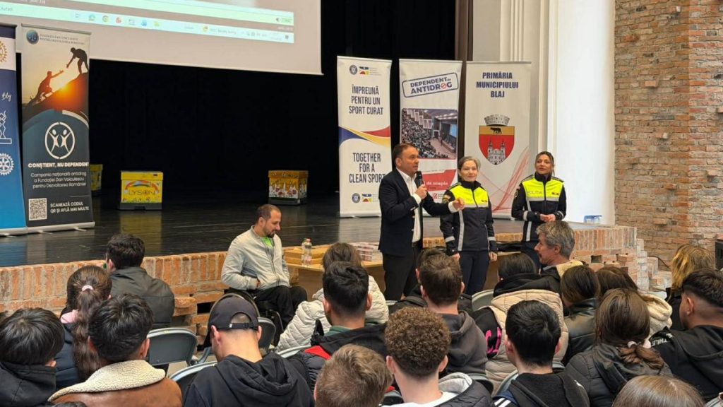 Campania Contient nu dependent la Turda Baia Mare i Blaj Tineri i prini fa n fa