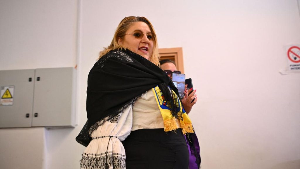 Diana Șoșoacă afirmă că 5 țări i-au propus „azil politic”: „Pe mine nu mă separă…” Diana Sosoaca afirma ca 5 tari i au propus azil politic Pe mine nu ma separa