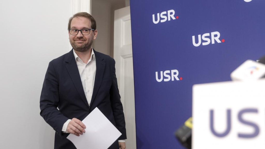 Dominic Fritz, după respingerea moțiunii împotriva Dianei Buzoianu: „Nu pot ei să depună…” Dominic Fritz dupa respingerea motiunii impotriva Dianei Buzoianu Nu pot ei sa depuna