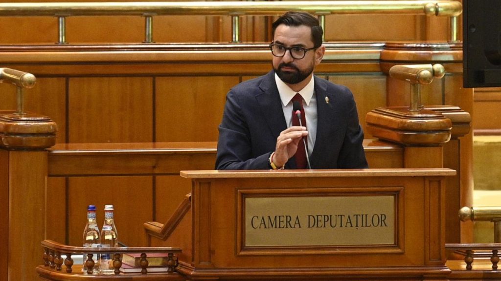 Fostul ministru al Agriculturii Adrian Chesnoiu a fost condamnat la 4 ani de inchisoare cu executare