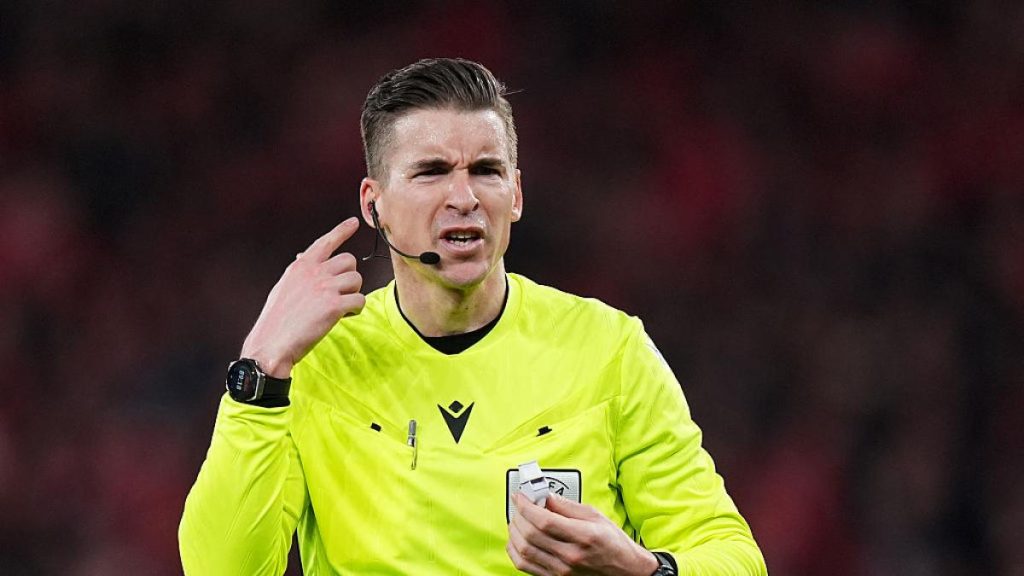 Francois Letexier va oficia ca arbitru la barajul Romania Turcia pentru Cupa Mondiala 2026 Francezul a fost