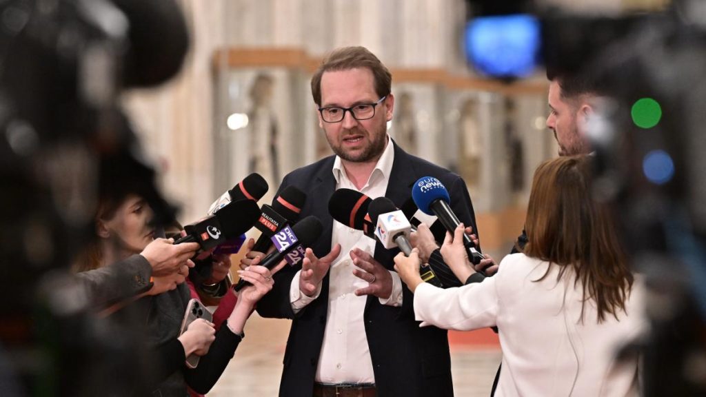 Fritz convoaca liderii USR la o ntalnire Vom decide cum ne pozitionam fata de dorina evidenta a PSD de