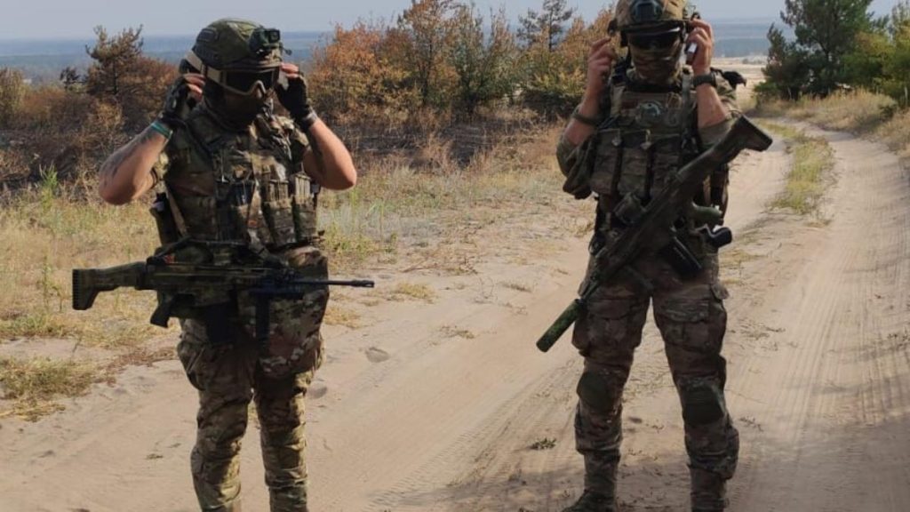 Grupul de luptă „Getica” angajează operatori de drone. „Poți fi printre primii piloți români…” Grupul de lupta Getica angajeaza operatori de drone Poti fi printre primii piloti romani