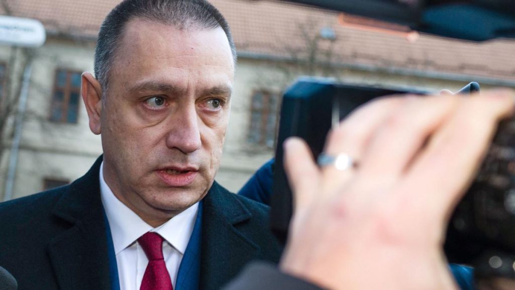 Mihai Fifor Scrisoarea Guvernului adresata presedintei CCR constituie o presiune politica