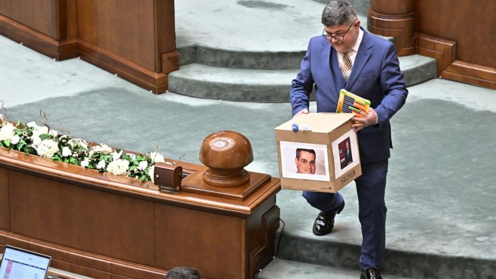 Motihunea simpla impotriva lui Dragos Pislaru a fost respinsa Senatorii PACE au adus suzete si un