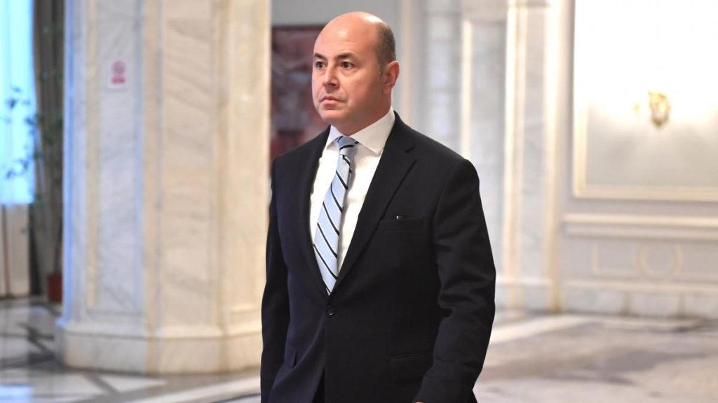 PNL ar putea forma o alianta cu partidele de dreapta Muraru Exist a o dorin a de a nu mai continua