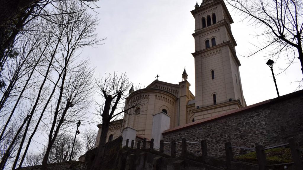 Peste 5000 de camioane traverseaza zilnic sub Cetatea Medievala Sighisoara Am avut prabusiri de