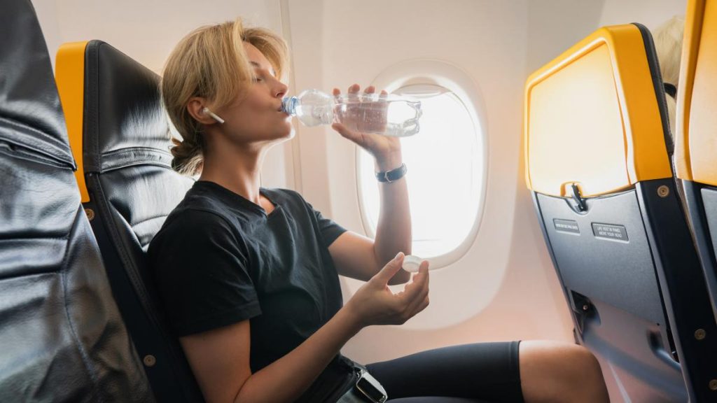 Schimbare major la zborurile de pe Otopeni i Bneasa Ai voie s iei n bagaje doi litri de lichide