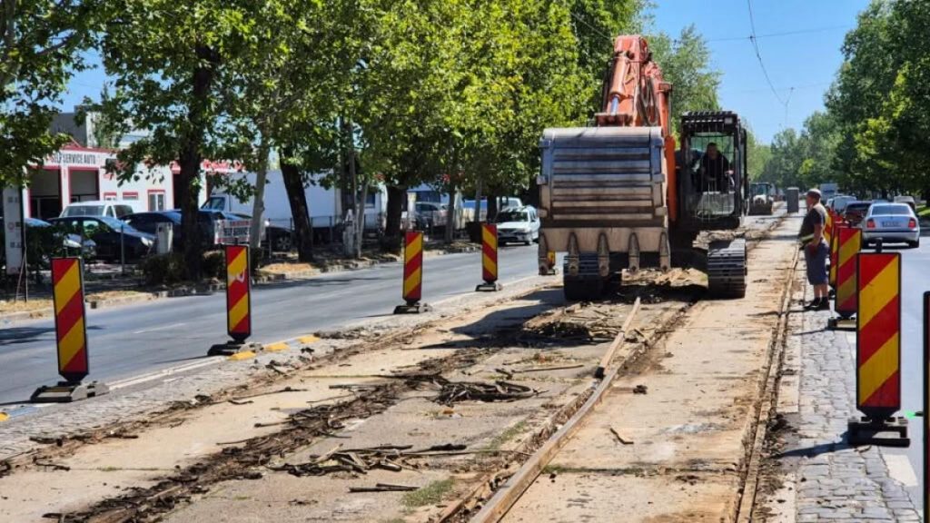Tramvaiul 55 isi suspenda circulatia incepand de sambata TPBI redefinete ruta liniei 97 si infiineaza