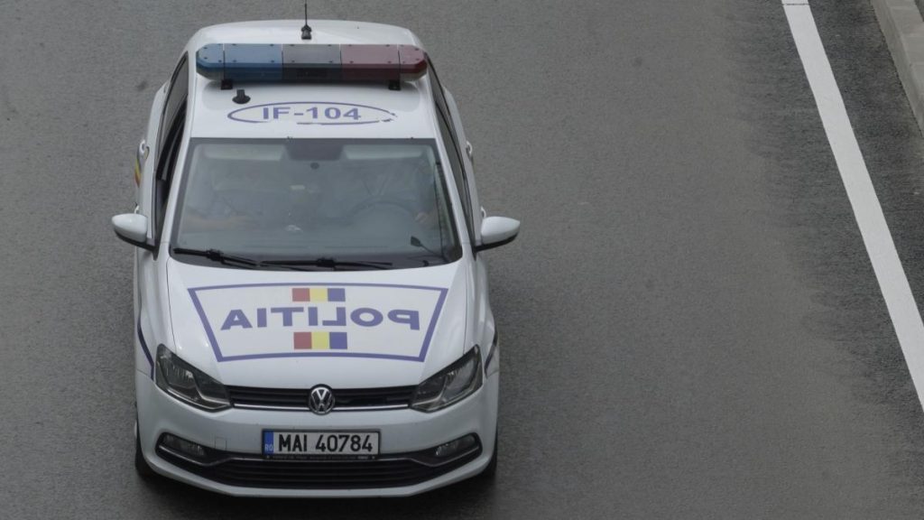 Un sofer cu permisul suspendat a fost caught conducand cu 204 km h pe o autostrada din Romania Ce