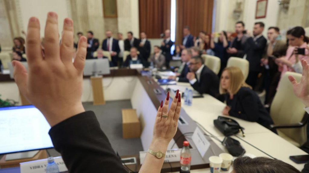 majoritate surpriza in senat usr aur si pace au aprobat in comisie modificarea diurnei