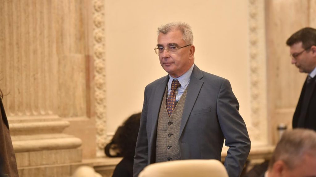 AUR nu va susține un guvern minoritar. Petrișor Peiu: „Dacă parlamentul votează pentru demiterea… AUR nu va sustine un guvern minoritar Petrisor Peiu Daca parlamentul voteaza pentru demiterea