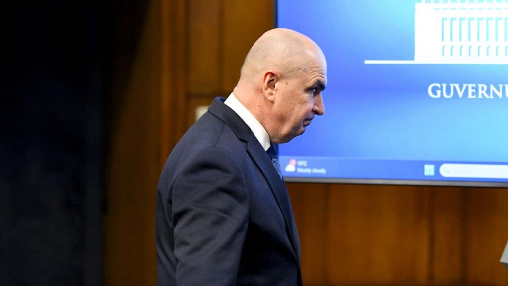Bolojan anunță două proiecte pentru facilitarea absorbției fondurilor europene. „Este cea mai… Bolojan anunta doua proiecte pentru facilitarea absorbtiei fondurilor europene Este cea mai