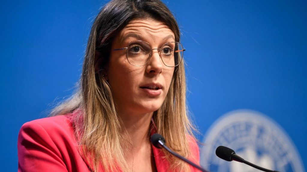 Buzoianu anunta ca proiectul prin care hartuirea sexuala va fi sanctionata fara diferente