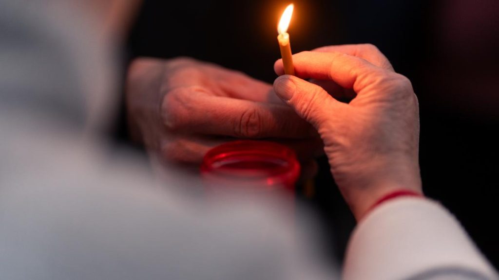 Cât timp se rostește „Hristos a Înviat!”. Semnificația acestei urări de Paște Cat timp se rostete Hristos a Inviat Semnificatia acestei urari de Paste