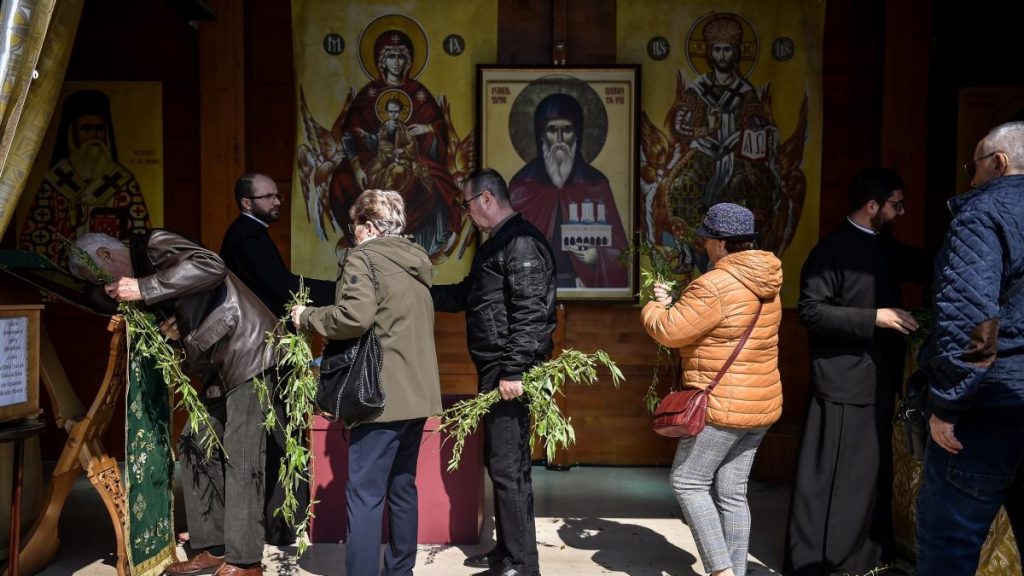Ce se celebrează de Florii: Semnificația zilei și tradițiile asociate Ce se celebreaza de Florii Semnificatia zilei si traditiile asociate